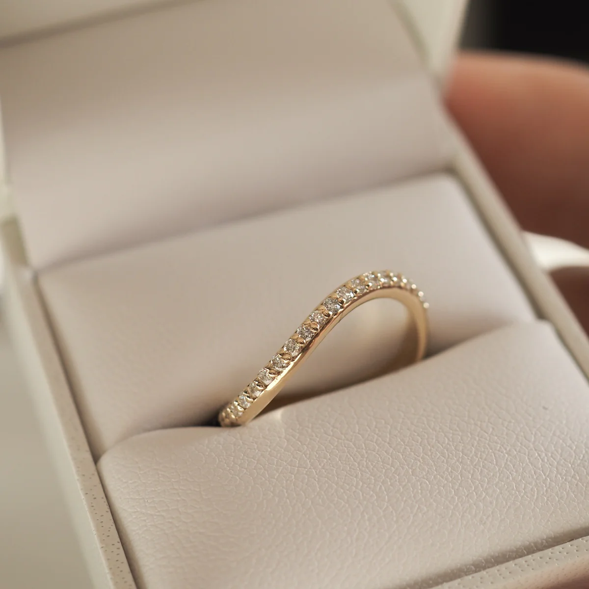 Kate & Kole Curved Lab-Grown Diamond Ring