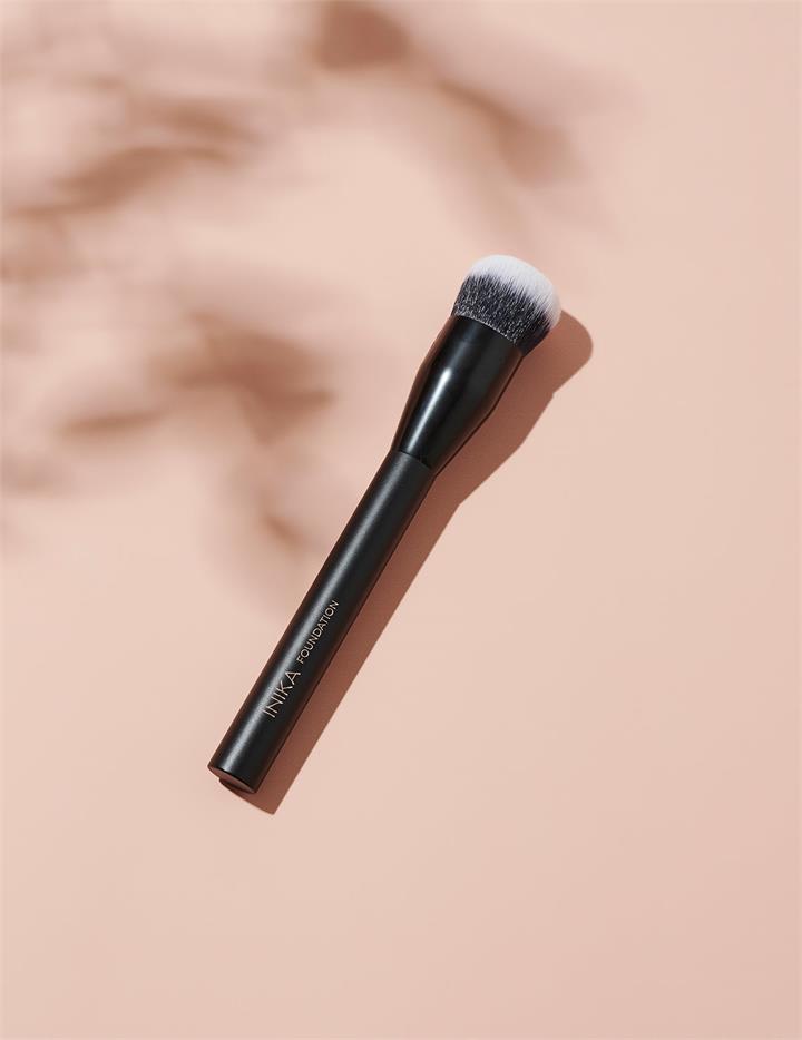 foundation brush